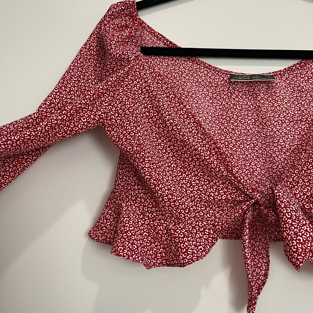 Crop Top - Picture 2 of 4
